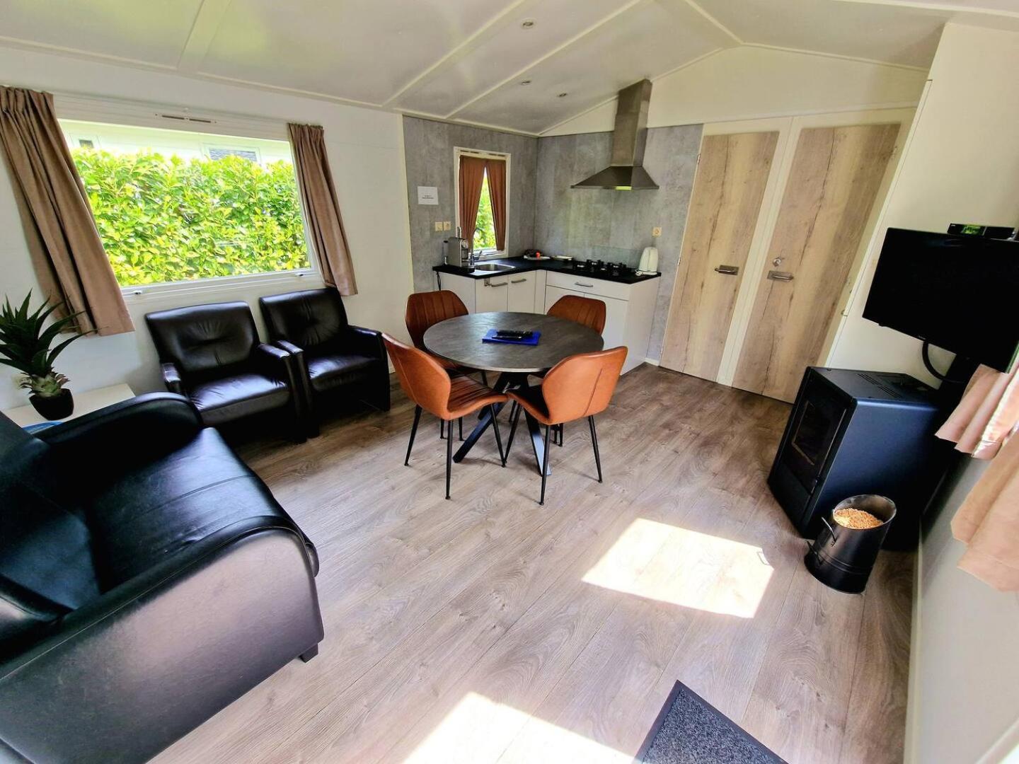 Charmante Woning Op Rustig Park Met Fietsen Epe Eksteriør bilde